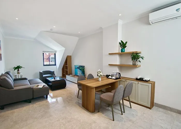 The Yen Residences Khách sạn Hạ Long