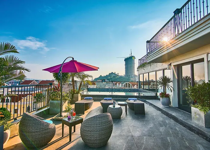 Khách sạn The Yen Residences Hạ Long
